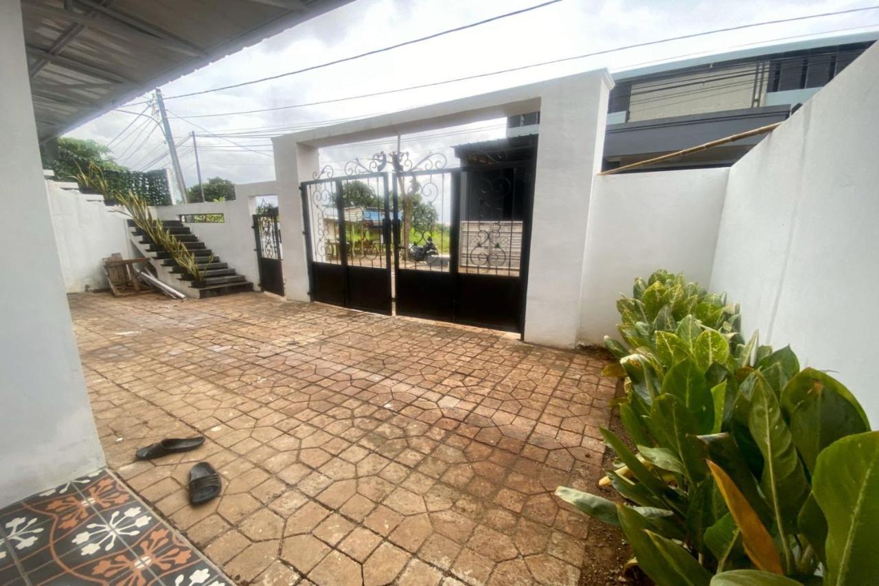 Express O 92147 Nia Residence Depok Extérieur photo